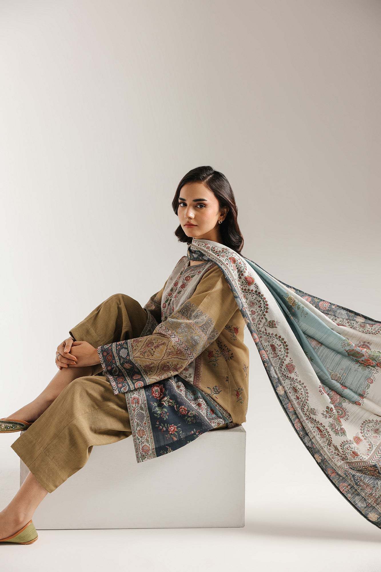 PRINTED SUIT (E0765/202/114)