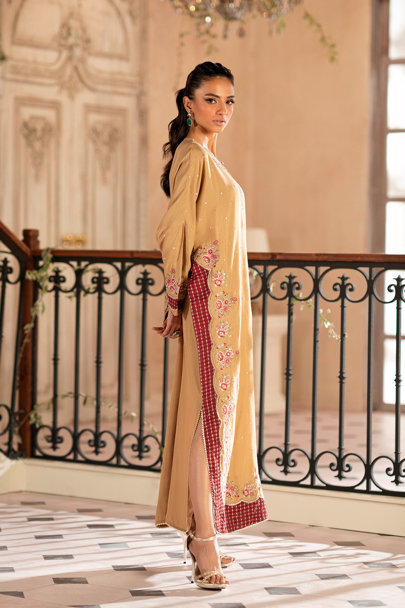 EMBROIDERED SHIRT (E0767/104/113)