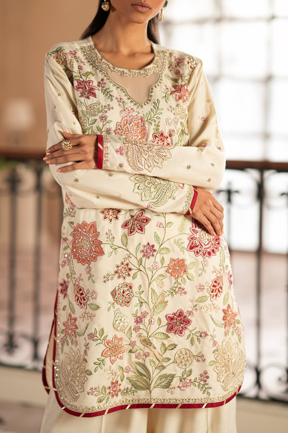 EMBROIDERED SUIT (E0770/104/002)