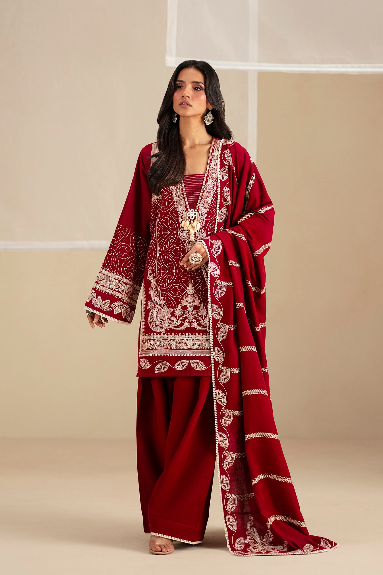 EMBROIDERED SUIT (E0786/203/304)