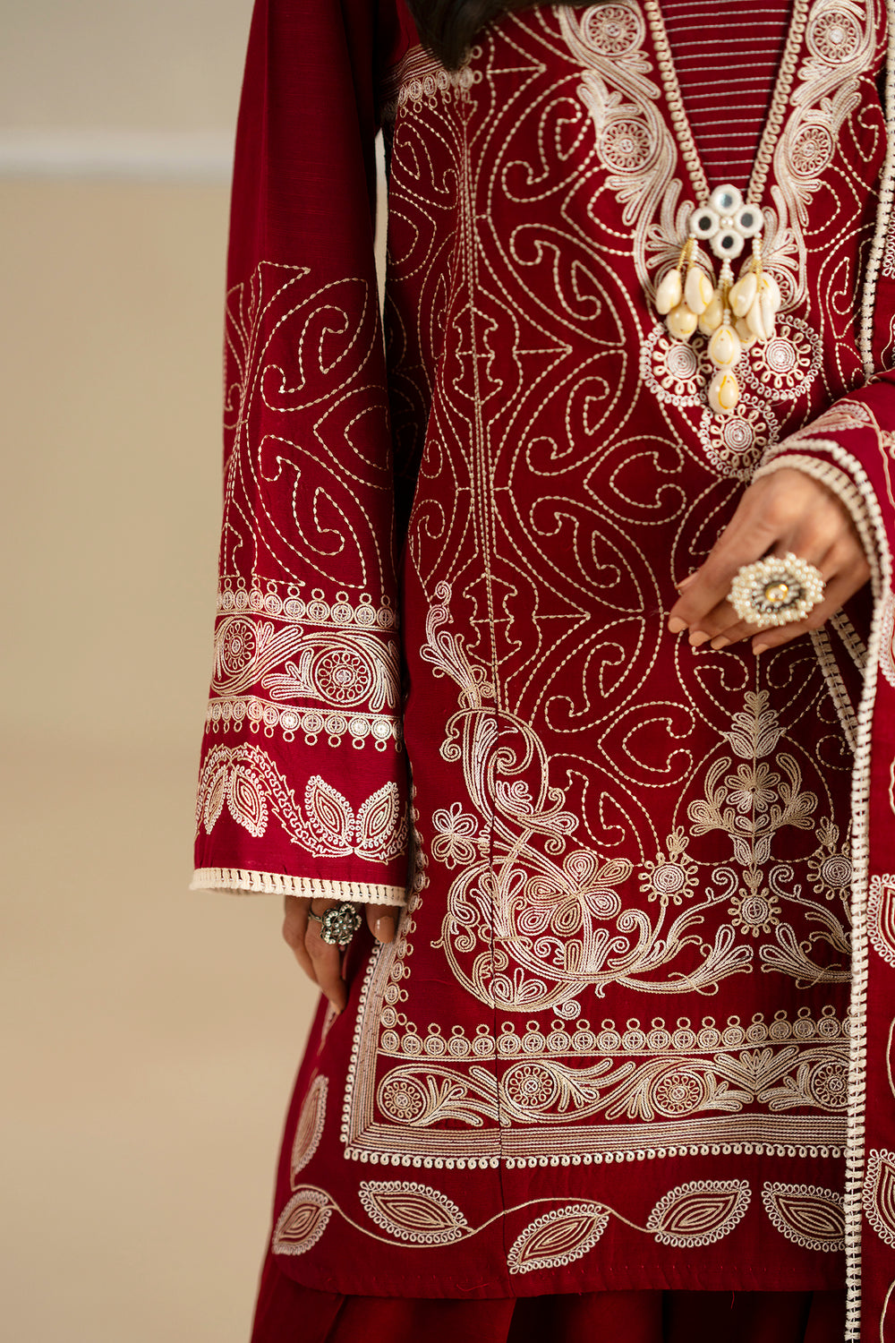 EMBROIDERED SUIT (E0786/203/304)