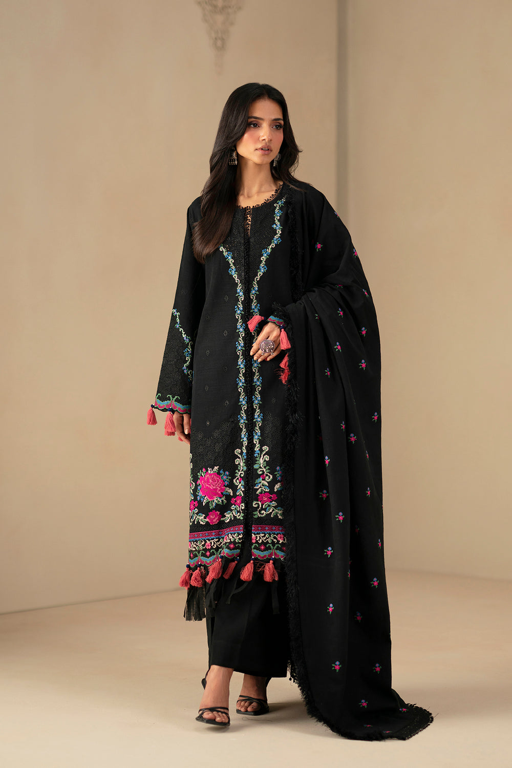 EMBROIDERED SUIT (E0787/203/902)