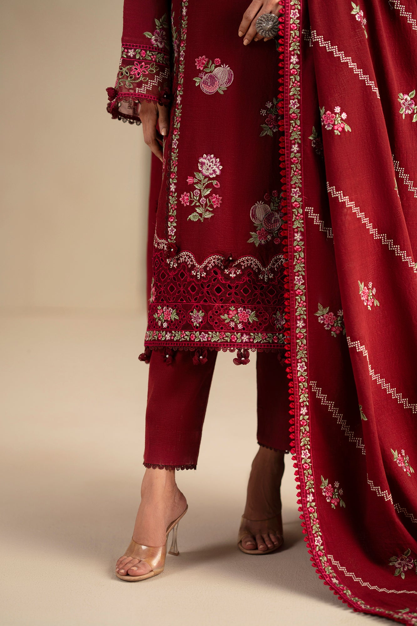 EMBROIDERED SUIT (E0788/203/414)