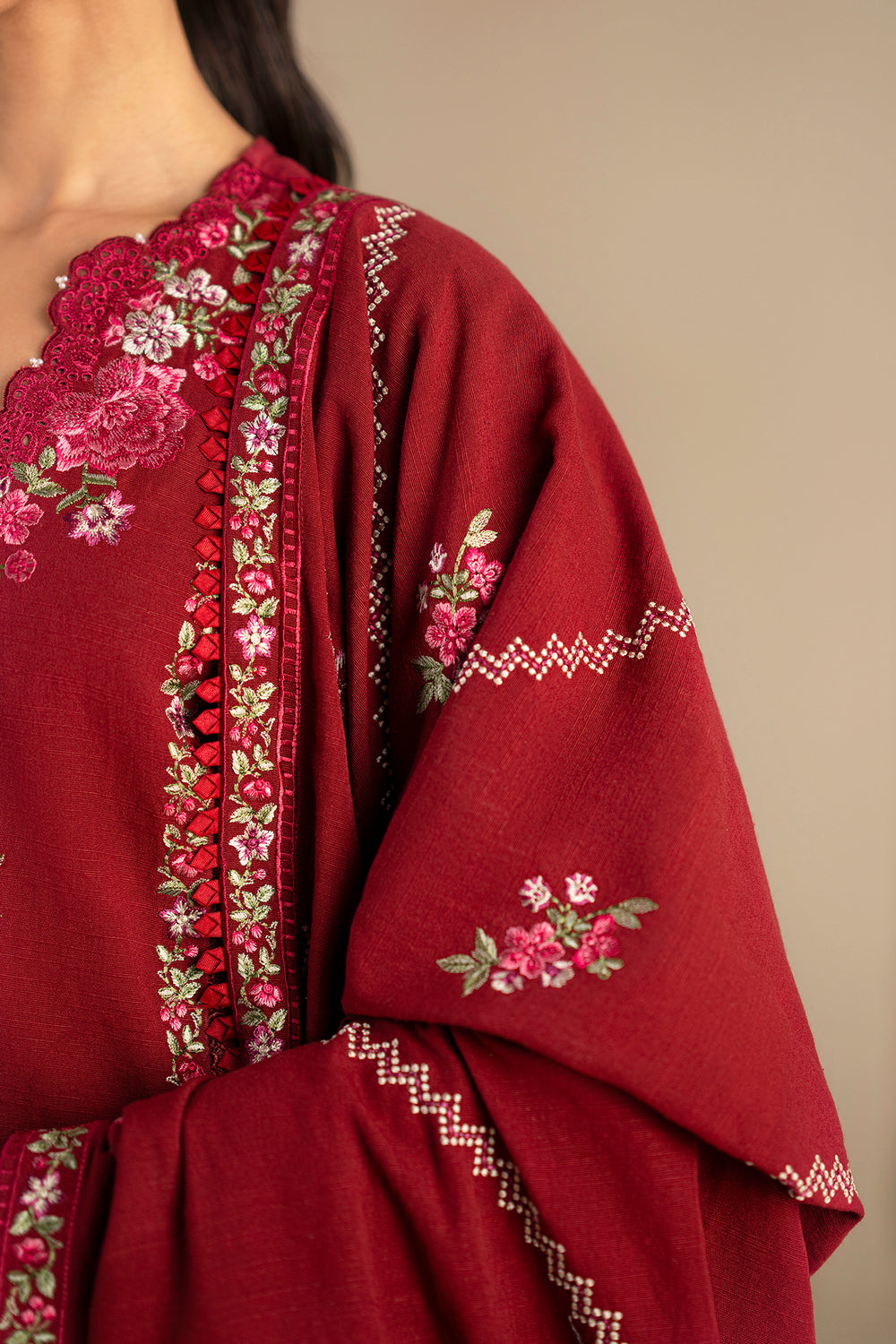 EMBROIDERED SUIT (E0788/203/414)
