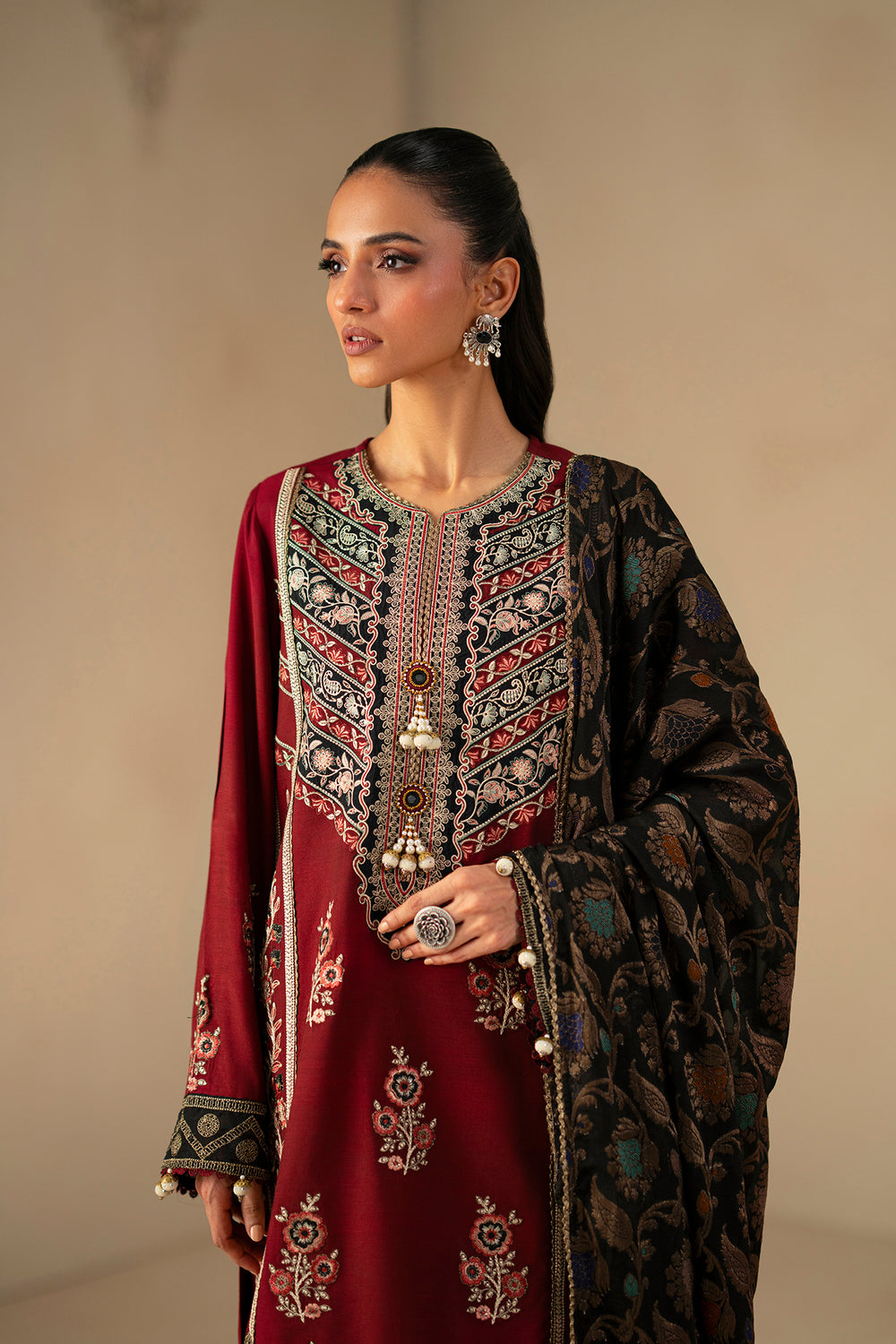 EMBROIDERED SUIT (E0793/203/305)