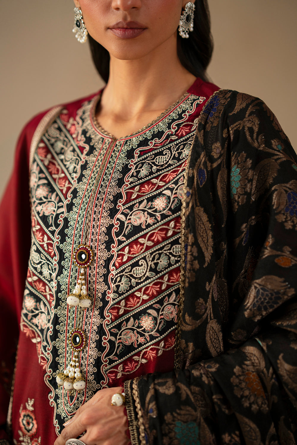 EMBROIDERED SUIT (E0793/203/305)