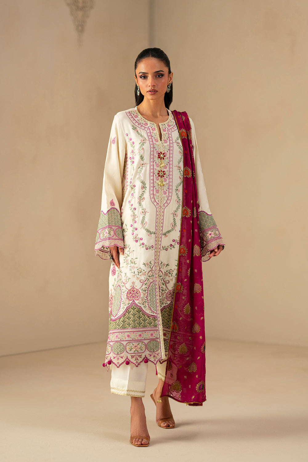 EMBROIDERED SUIT (E0794/203/002)