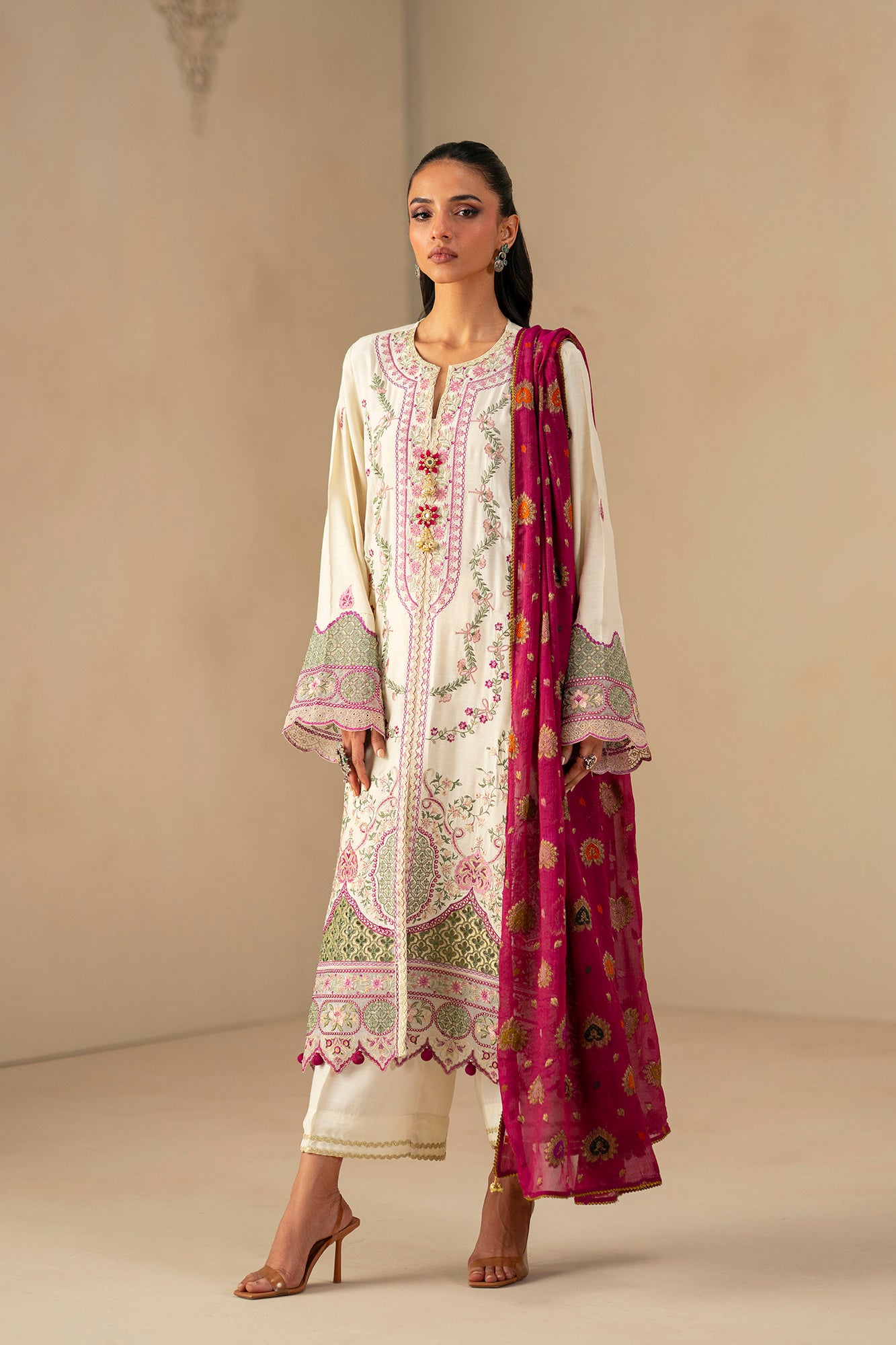 EMBROIDERED SUIT (E0794/203/002)