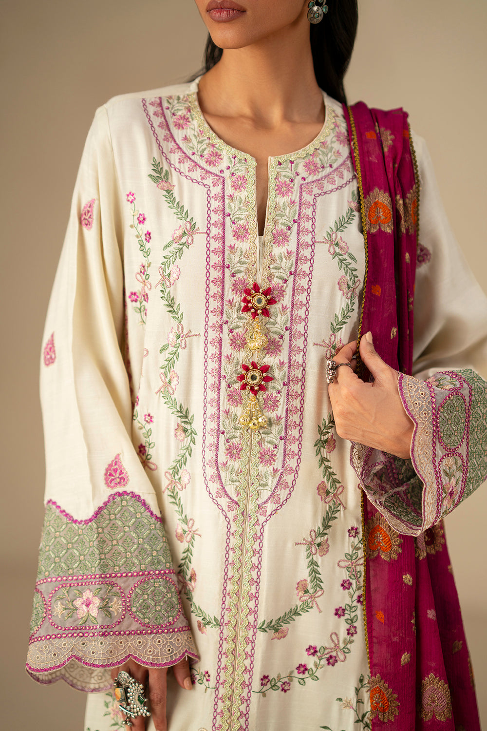 EMBROIDERED SUIT (E0794/203/002)