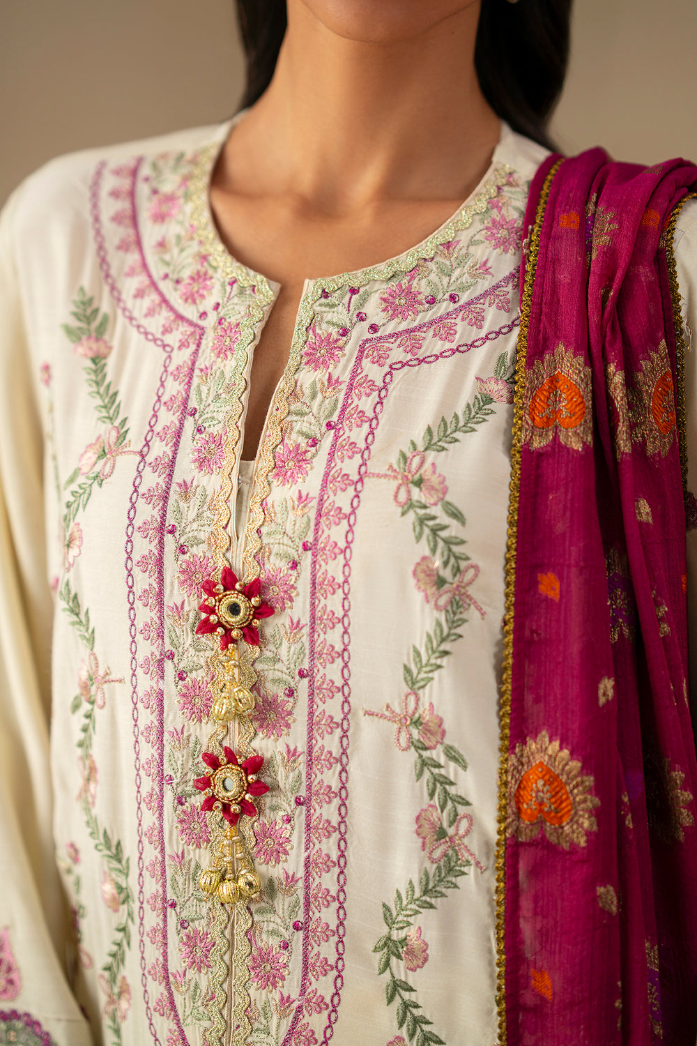 EMBROIDERED SUIT (E0794/203/002)