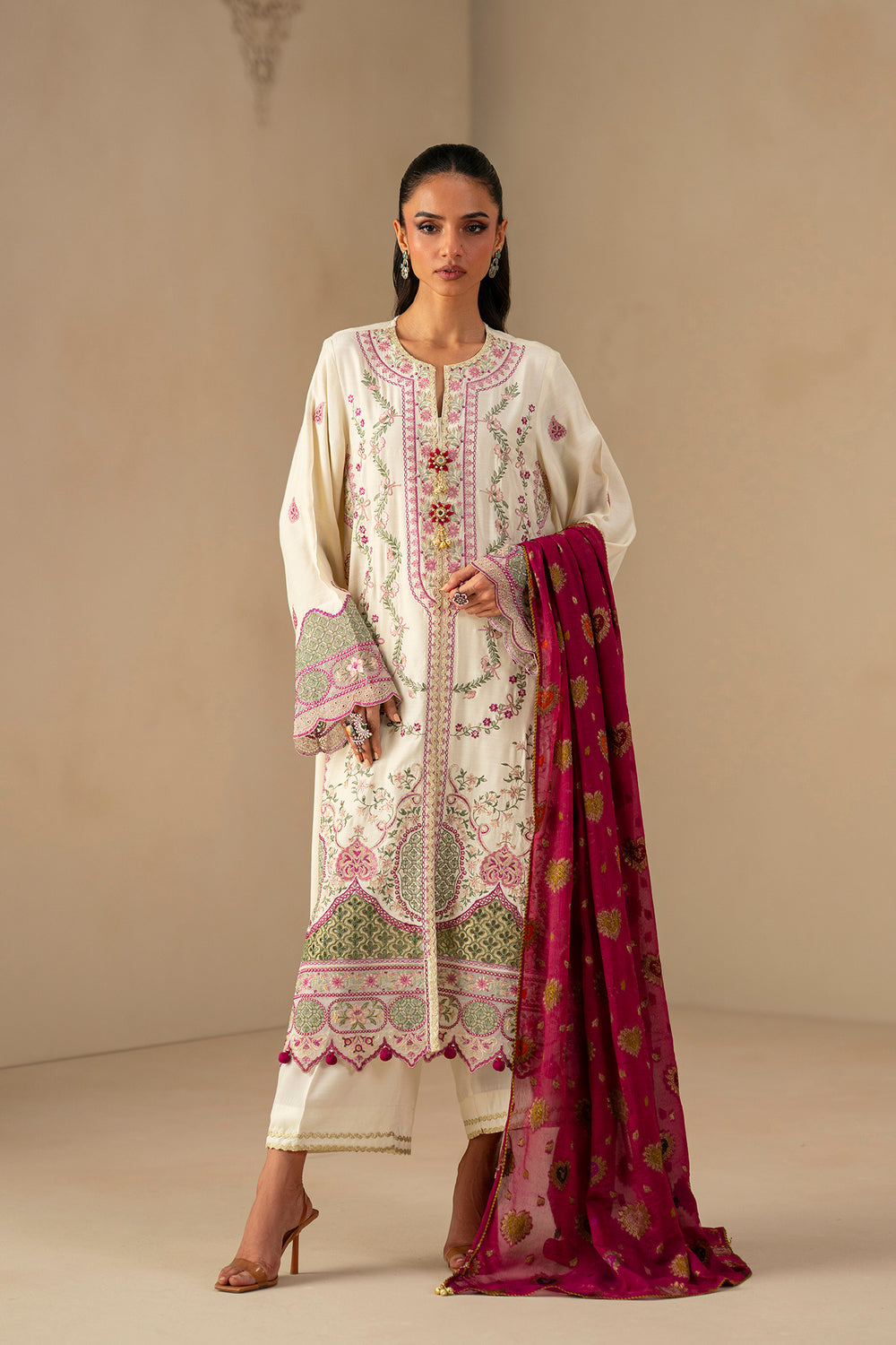 EMBROIDERED SUIT (E0794/203/002)