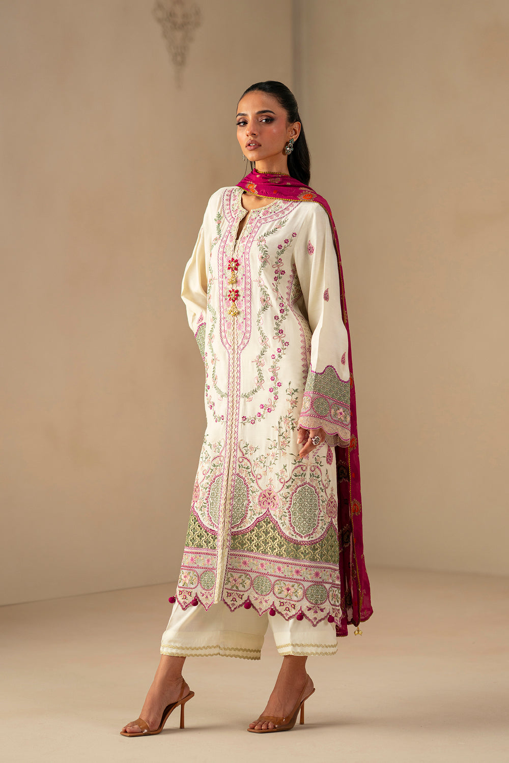 EMBROIDERED SUIT (E0794/203/002)