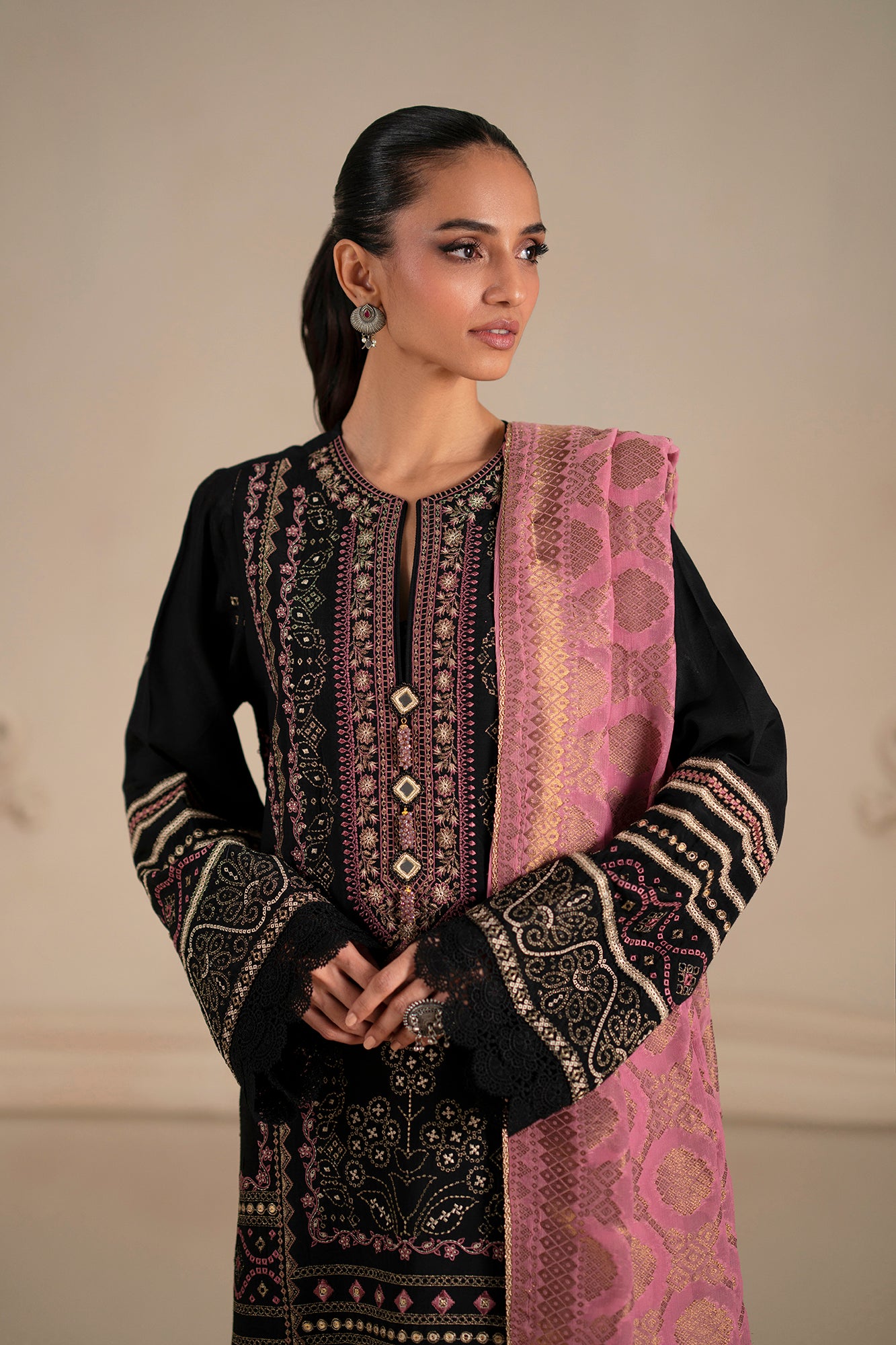 EMBROIDERED SUIT (E0795/203/902)