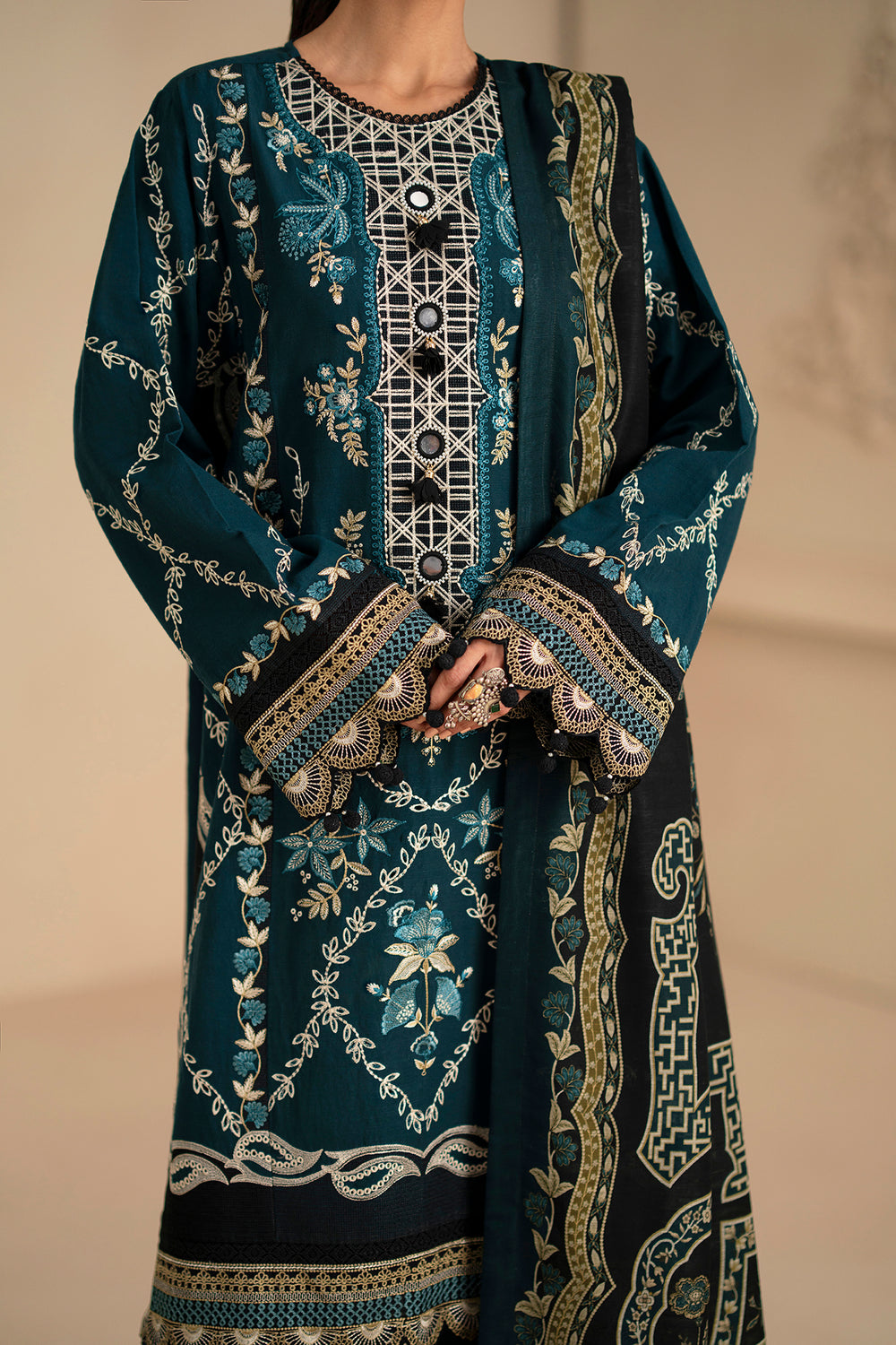 EMBROIDERED SUIT (E0799/203/711)