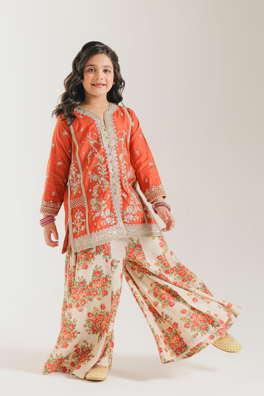 EMBROIDERED SUIT (E0805/404/211 E0805/304/211)