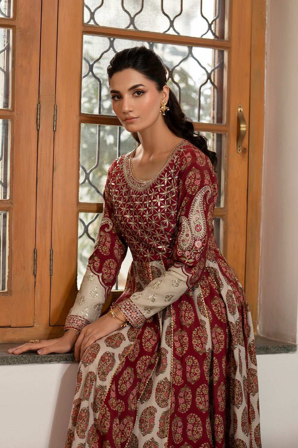 EMBROIDERED DRESS (E0806/104/415)