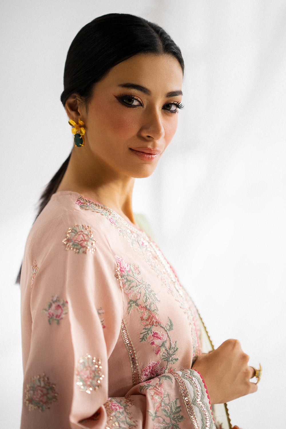 EMBROIDERED SUIT (E0809/104/426)