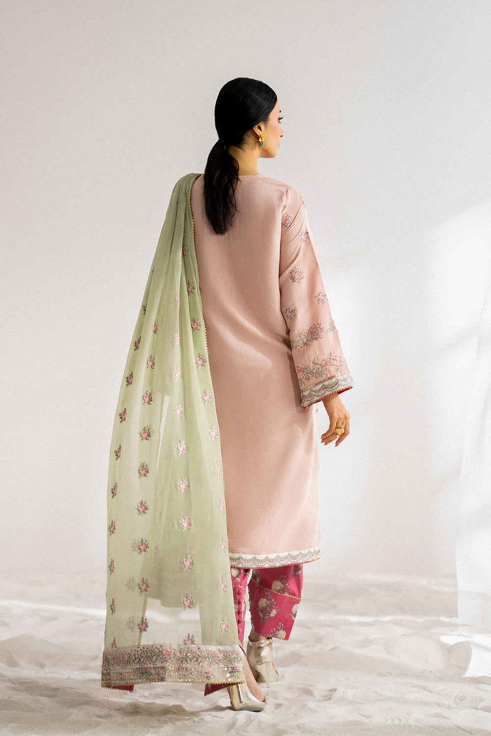 EMBROIDERED SUIT (E0809/104/426)