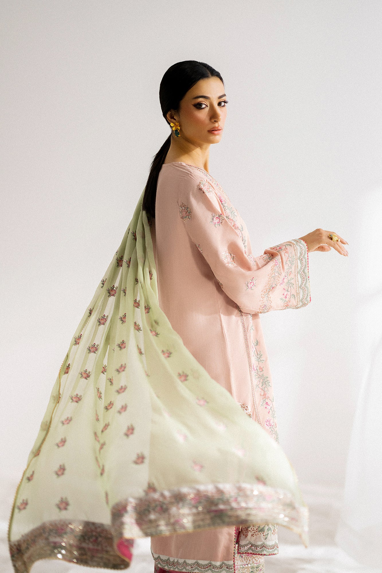 EMBROIDERED SUIT (E0809/104/426)