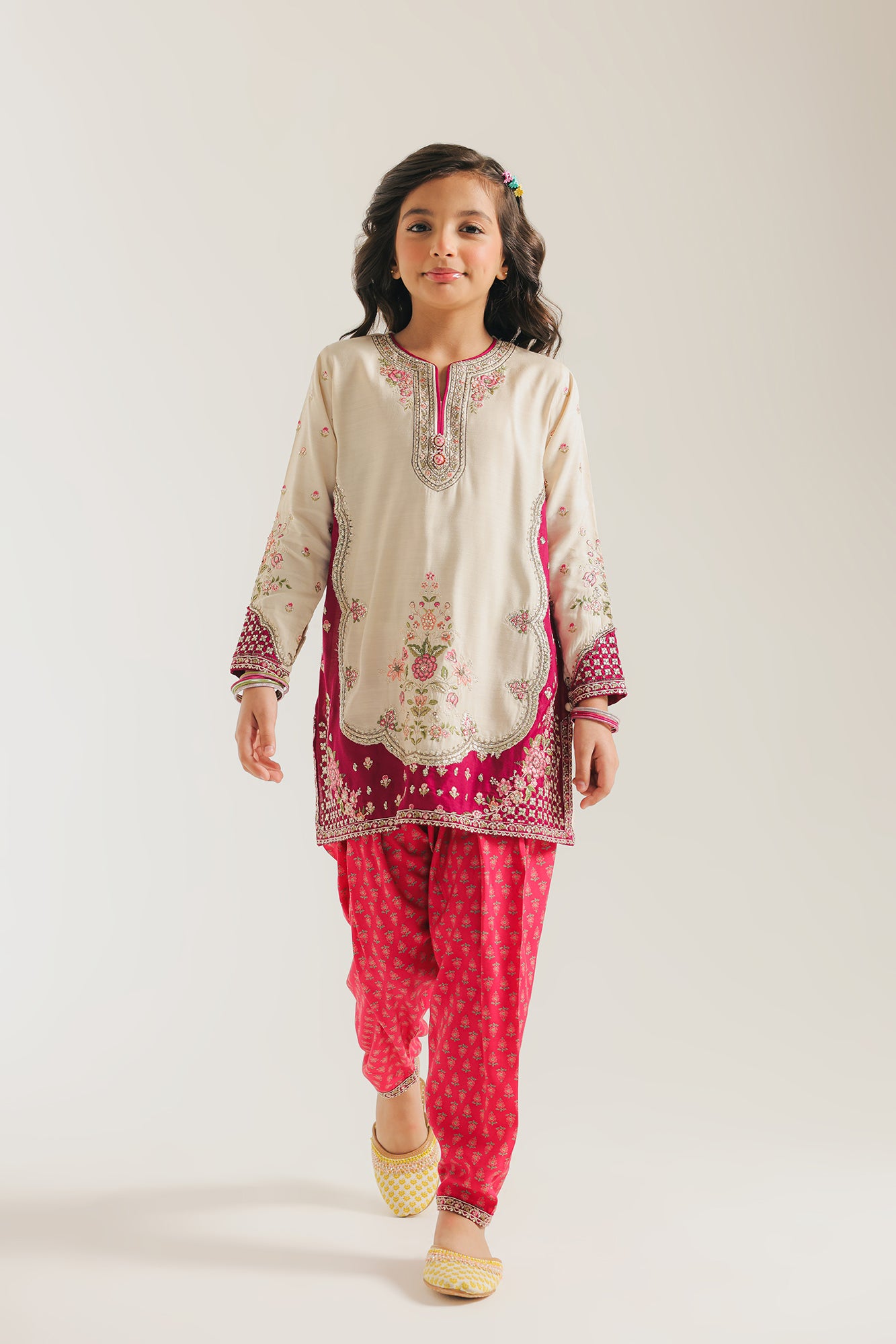 EMBROIDERED SUIT (E0814/404/005 E0814/304/005)