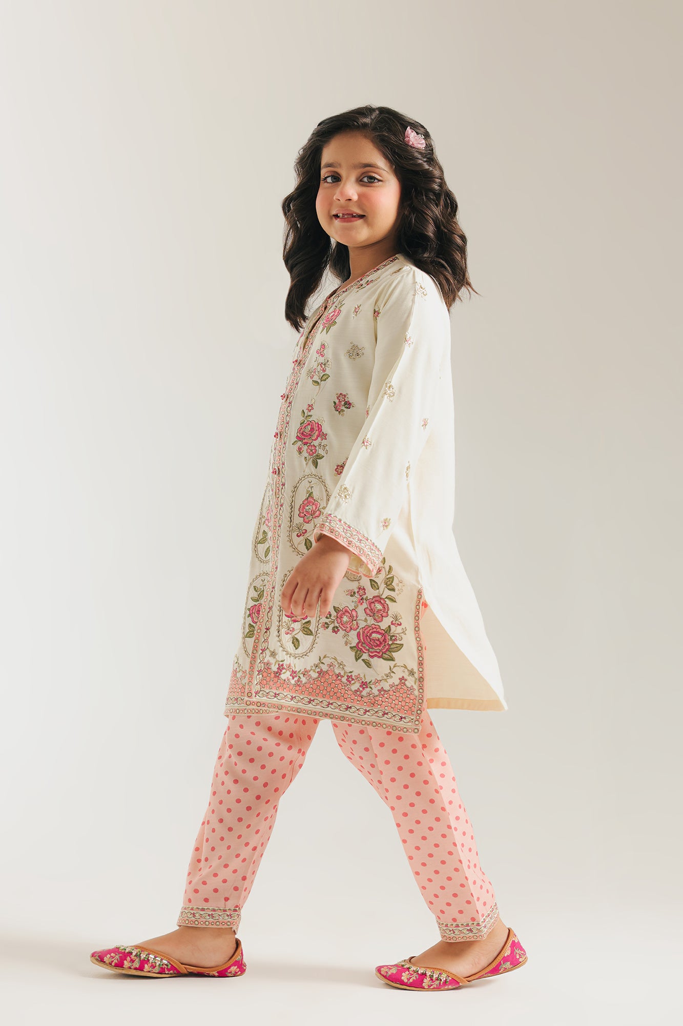 EMBROIDERED SUIT (E0816/404/005 E0816/304/005)