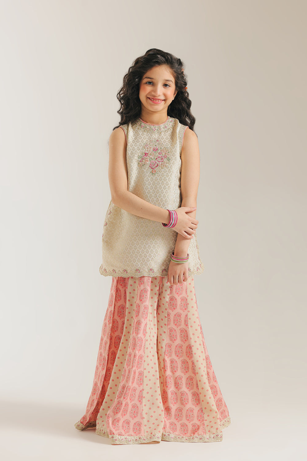 EMBROIDERED SUIT (E0818/404/002 E0818/304/002)