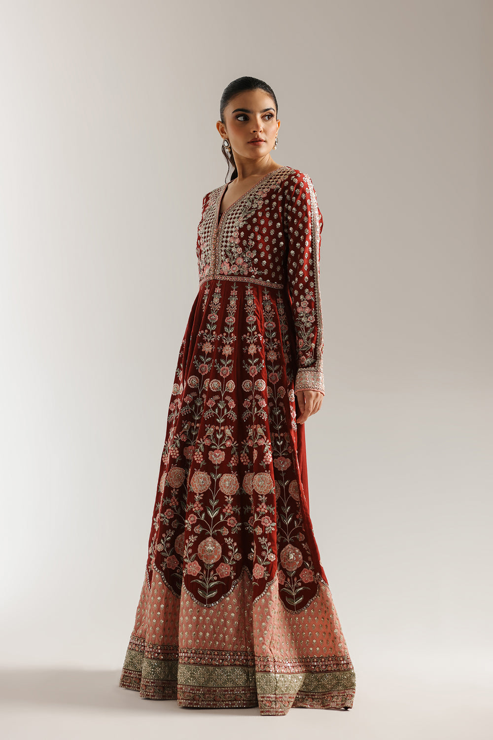 EMBROIDERED PISHWAS (E0840/104/414)
