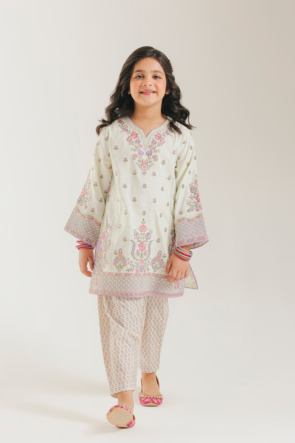 EMBROIDERED SUIT (E0842/404/003 E0842/304/003)