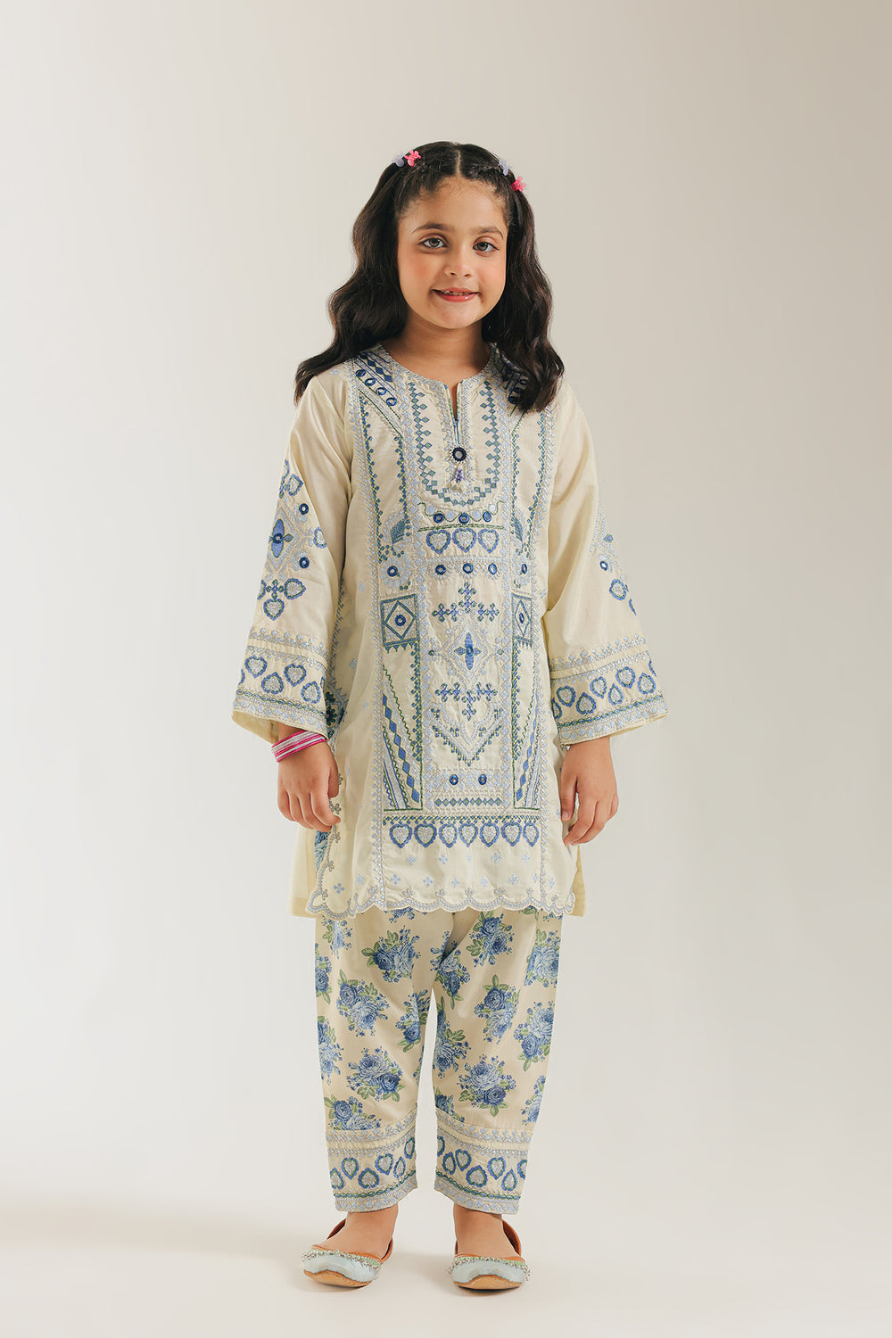 EMBROIDERED SUIT (E0850/404/005 E0850/304/005)