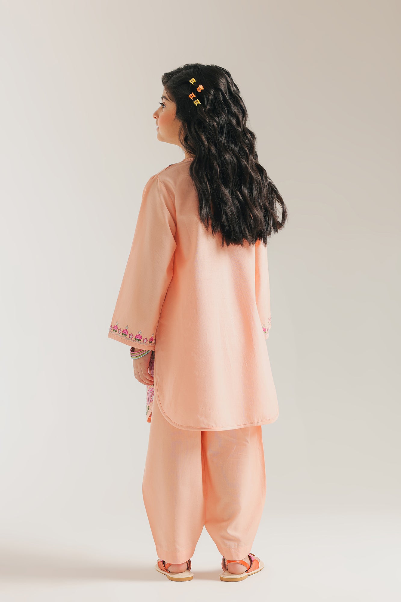 EMBROIDERED SUIT (E0851/404/315 E0851/304/315)