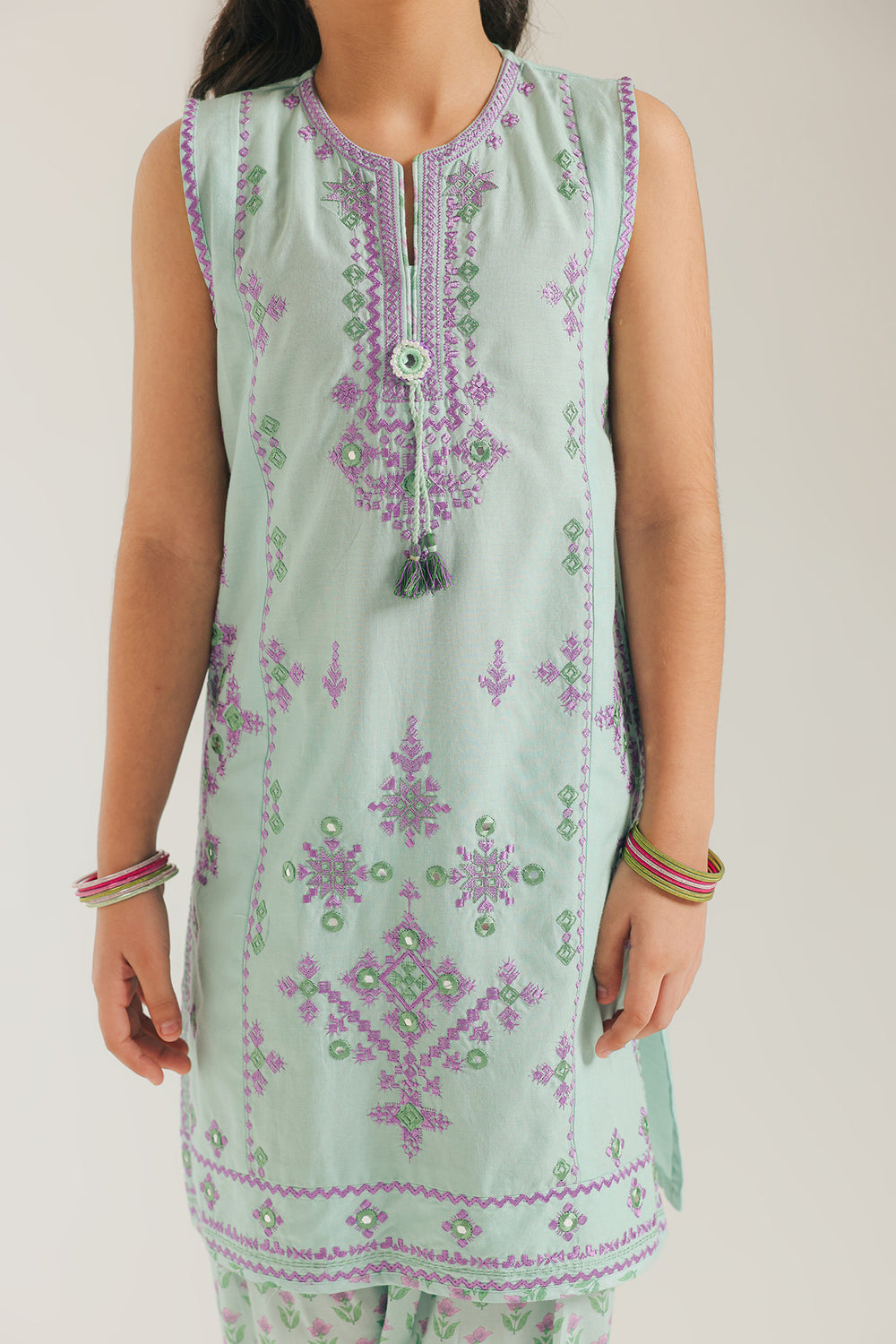 EMBROIDERED SUIT (E0852/404/720 E0852/304/720)