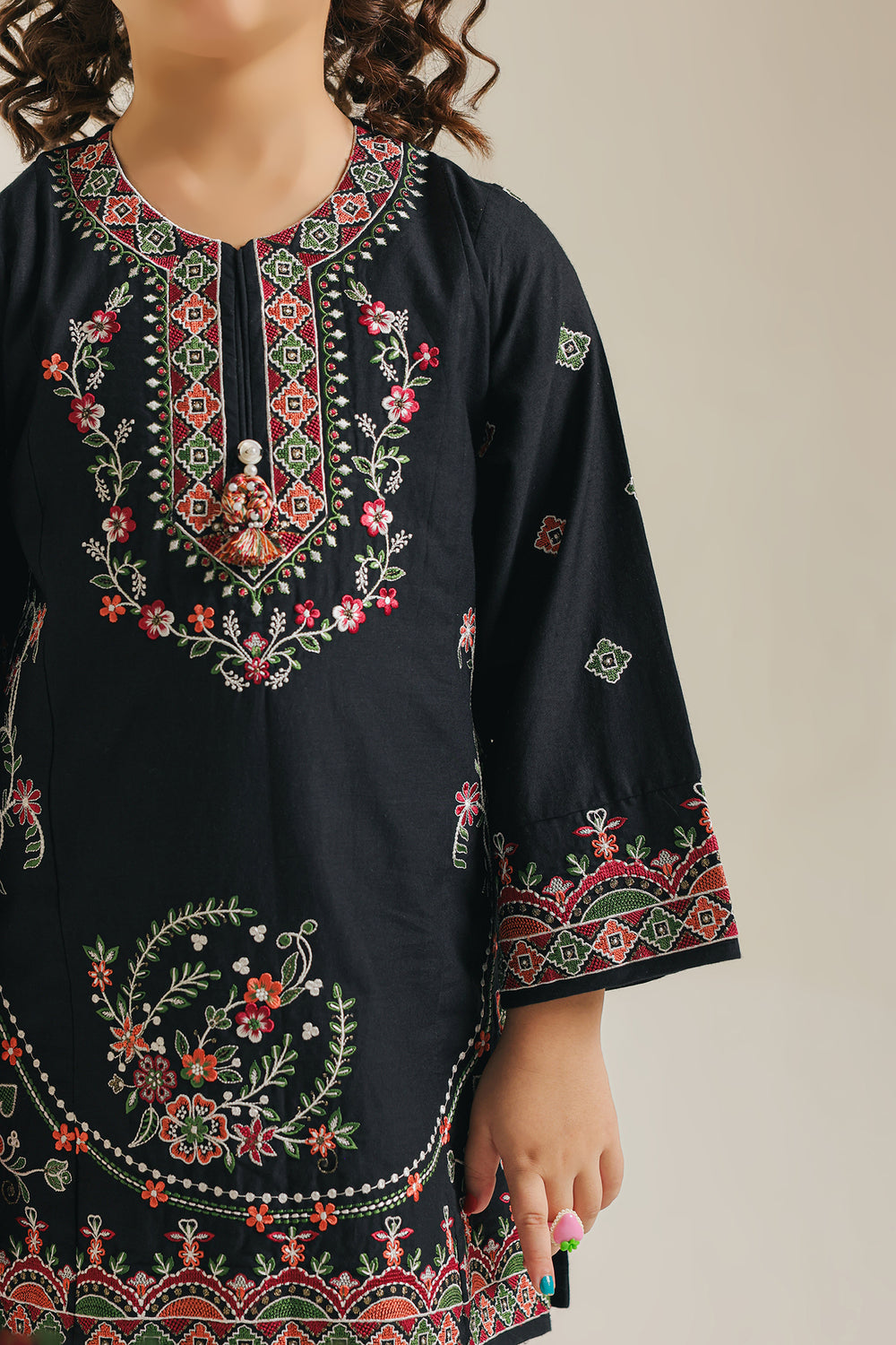 EMBROIDERED SUIT (E0853/404/902 E0853/304/902)