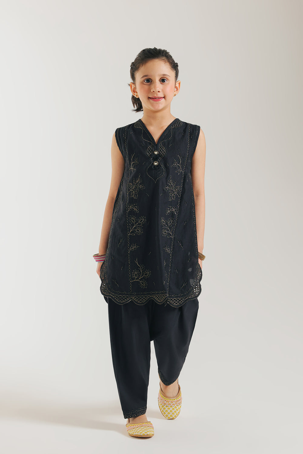 EMBROIDERED SUIT (E0854/404/902 E0854/304/902)