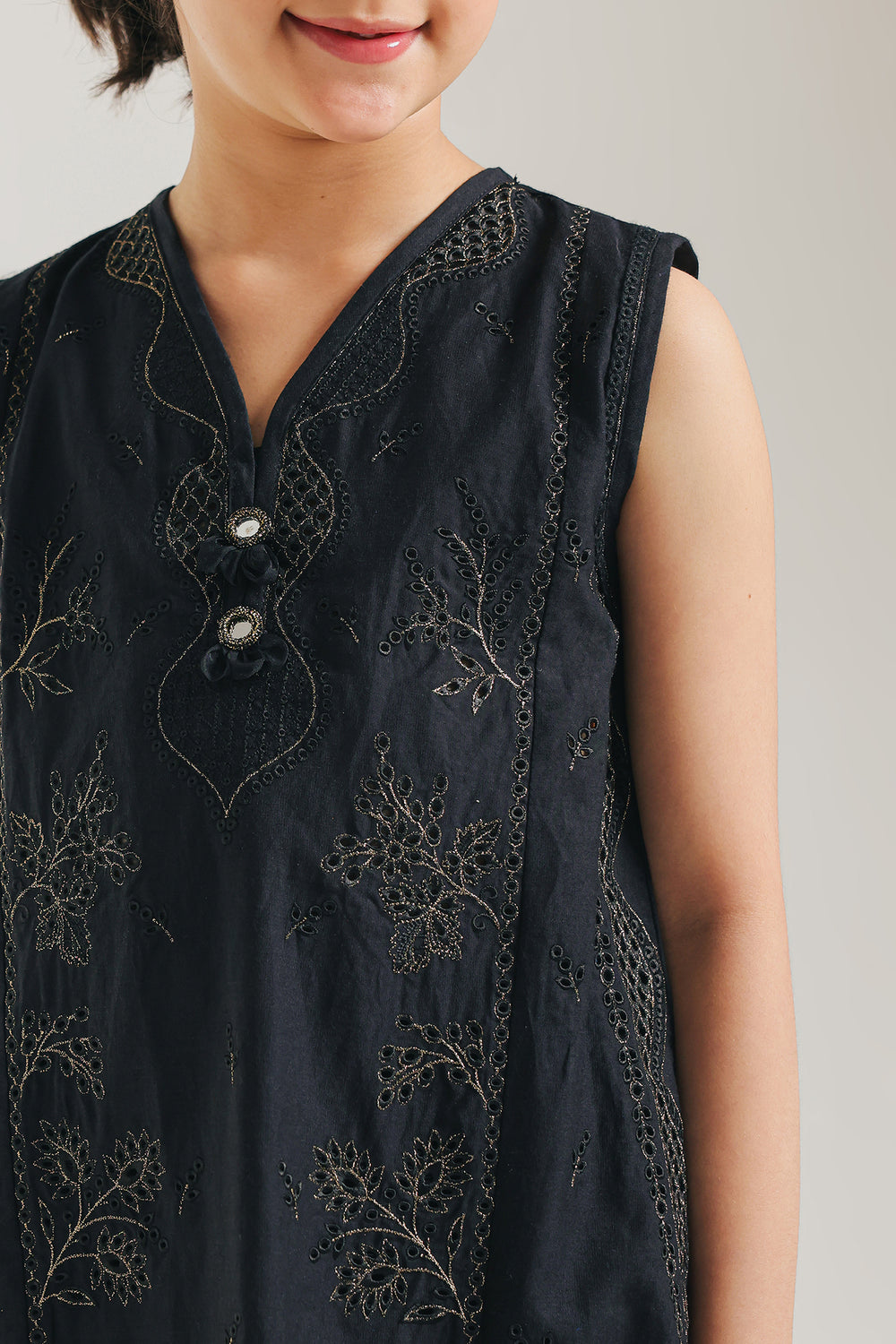 EMBROIDERED SUIT (E0854/404/902 E0854/304/902)