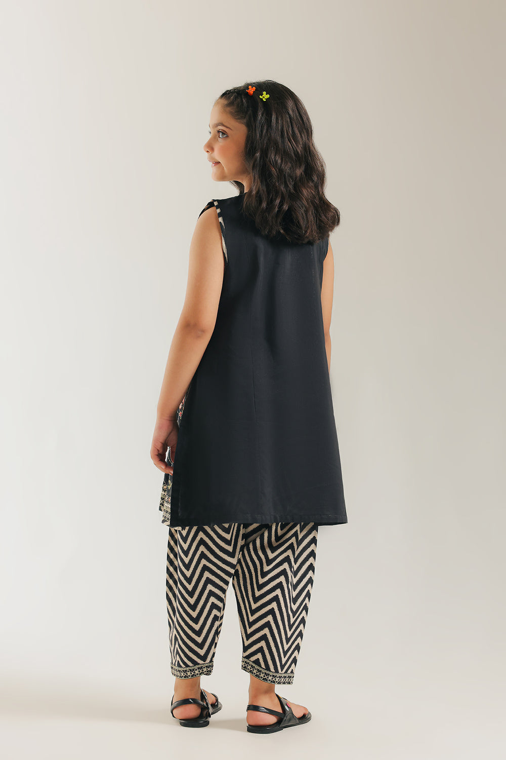 EMBROIDERED SUIT (E0856/404/902 E0856/304/902)