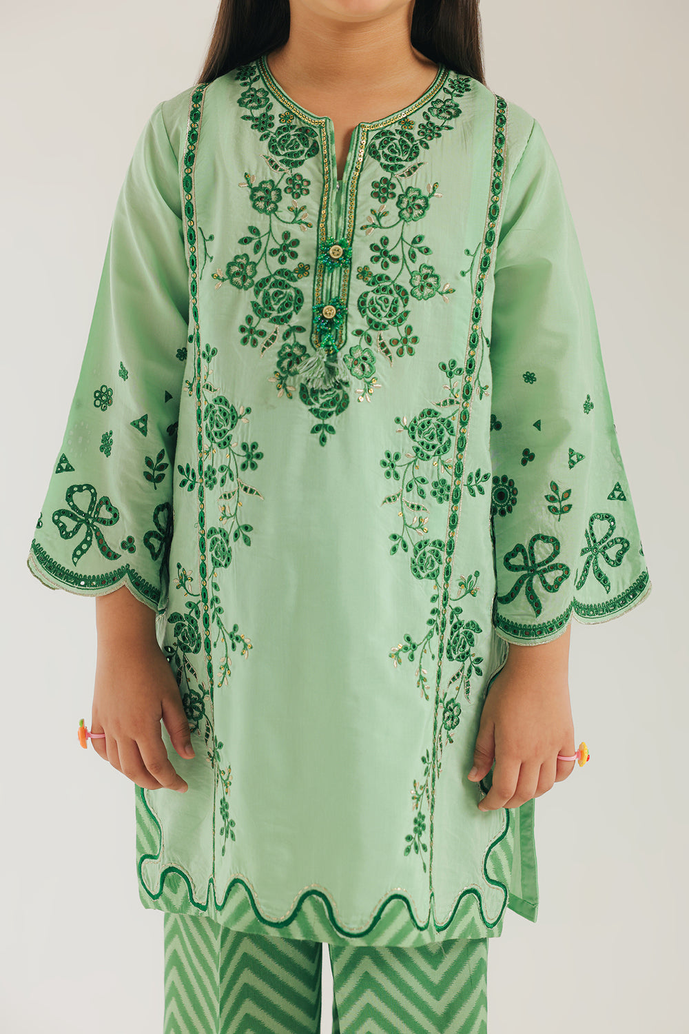 EMBROIDERED SUIT (E0860/404/127 E0860/304/127)