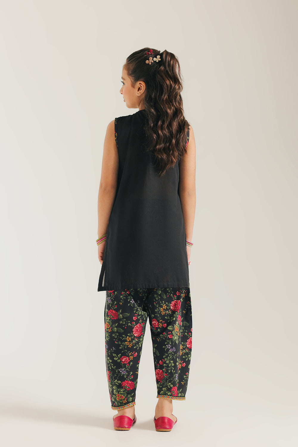 EMBROIDERED SUIT (E0864/404/902 E0864/304/902)