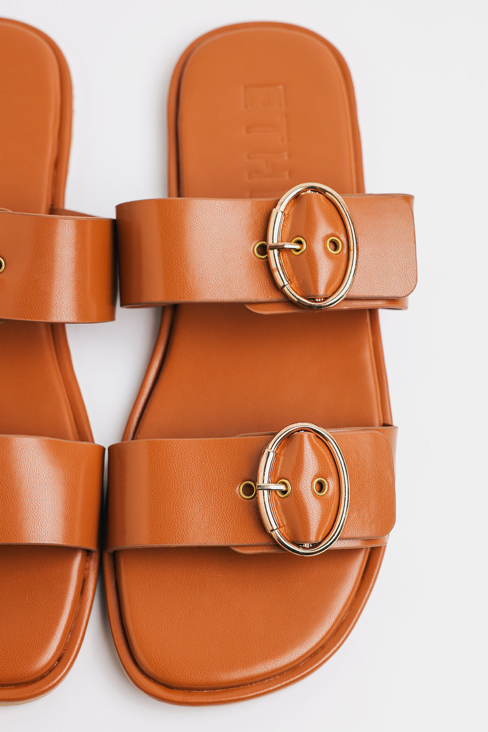 SANDAL (E0976/109/804)