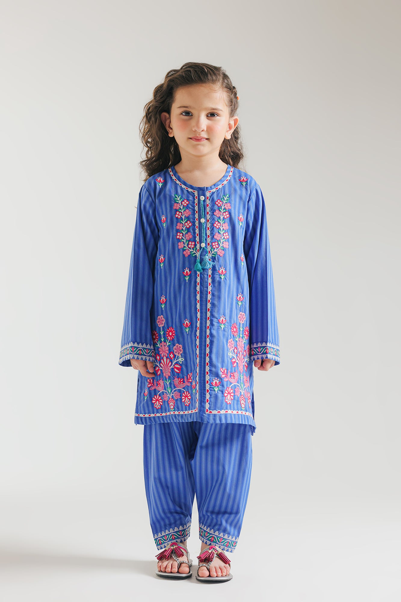 EMBROIDERED SUIT (E1027/402/625 E1027/302/625)