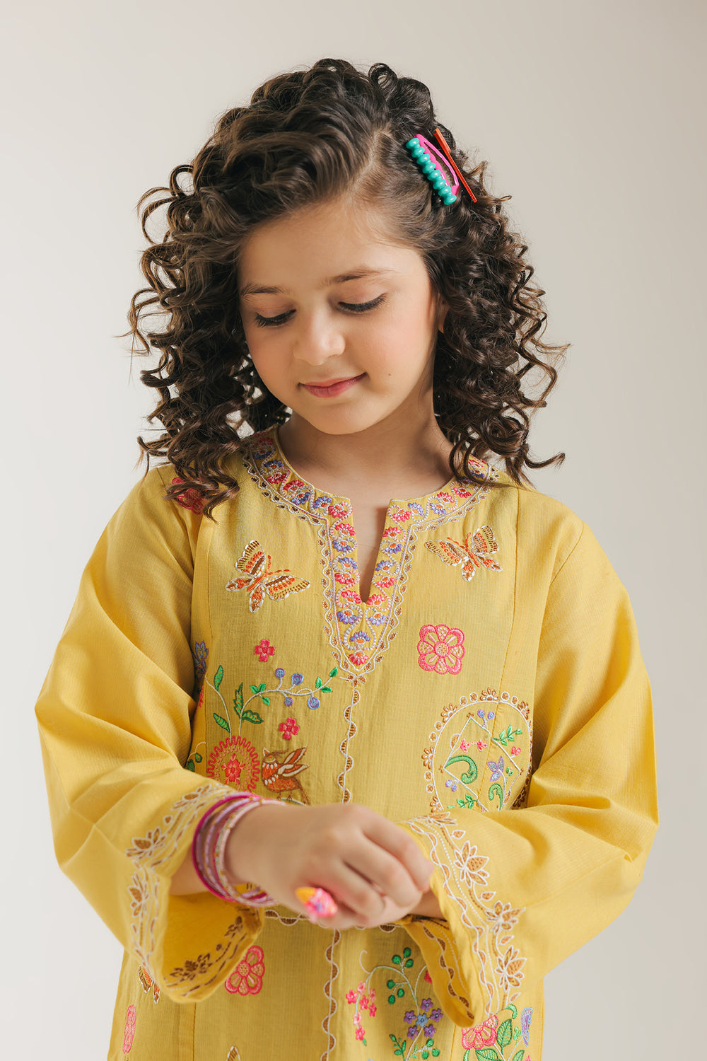 EMBROIDERED SUIT (E1034/402/106 E1034/302/106)