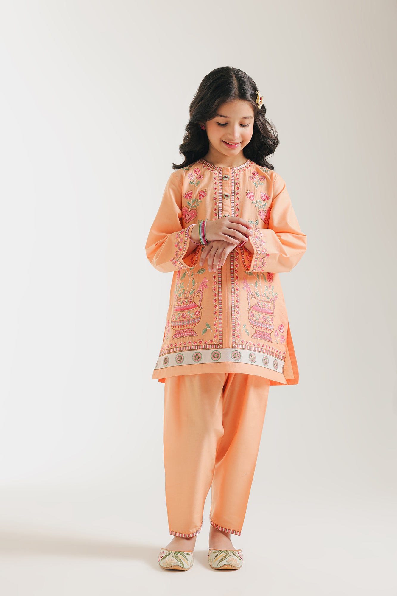 EMBROIDERED SUIT (E1037/402/214 E1037/302/214)
