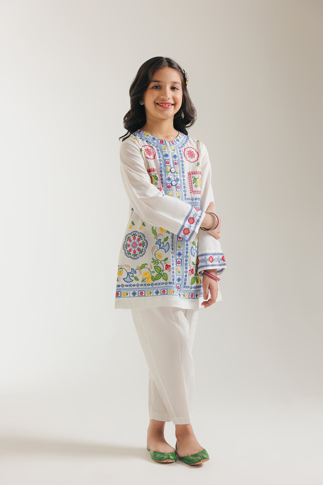 EMBROIDERED SUIT (E1039/402/001 E1039/302/001)