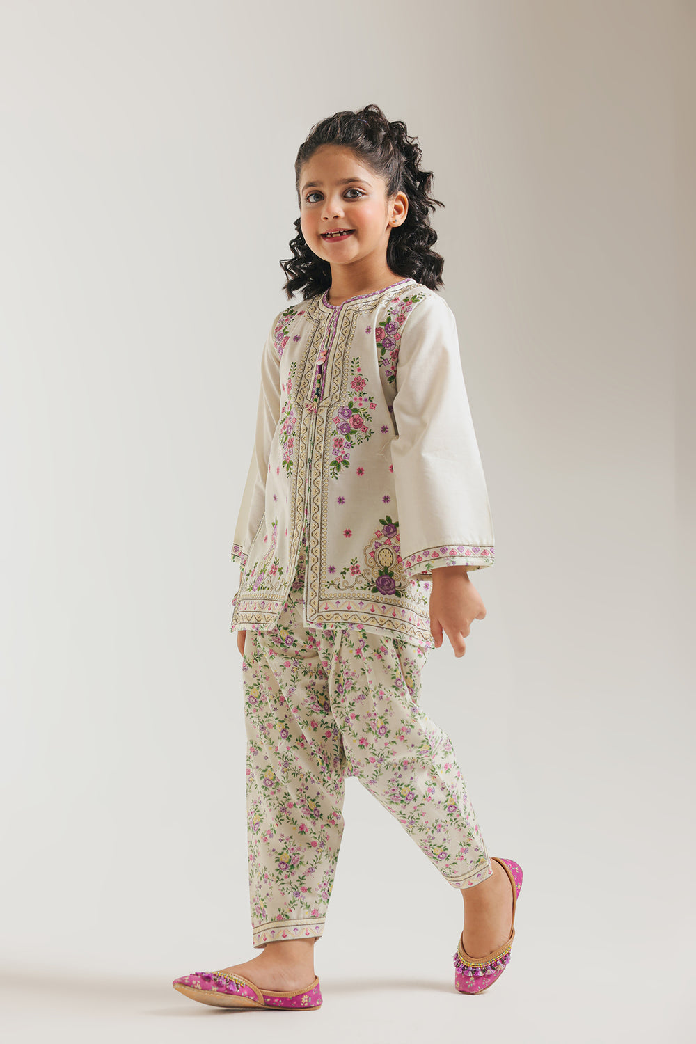 EMBROIDERED SUIT (E1054/402/004 E1054/302/004)