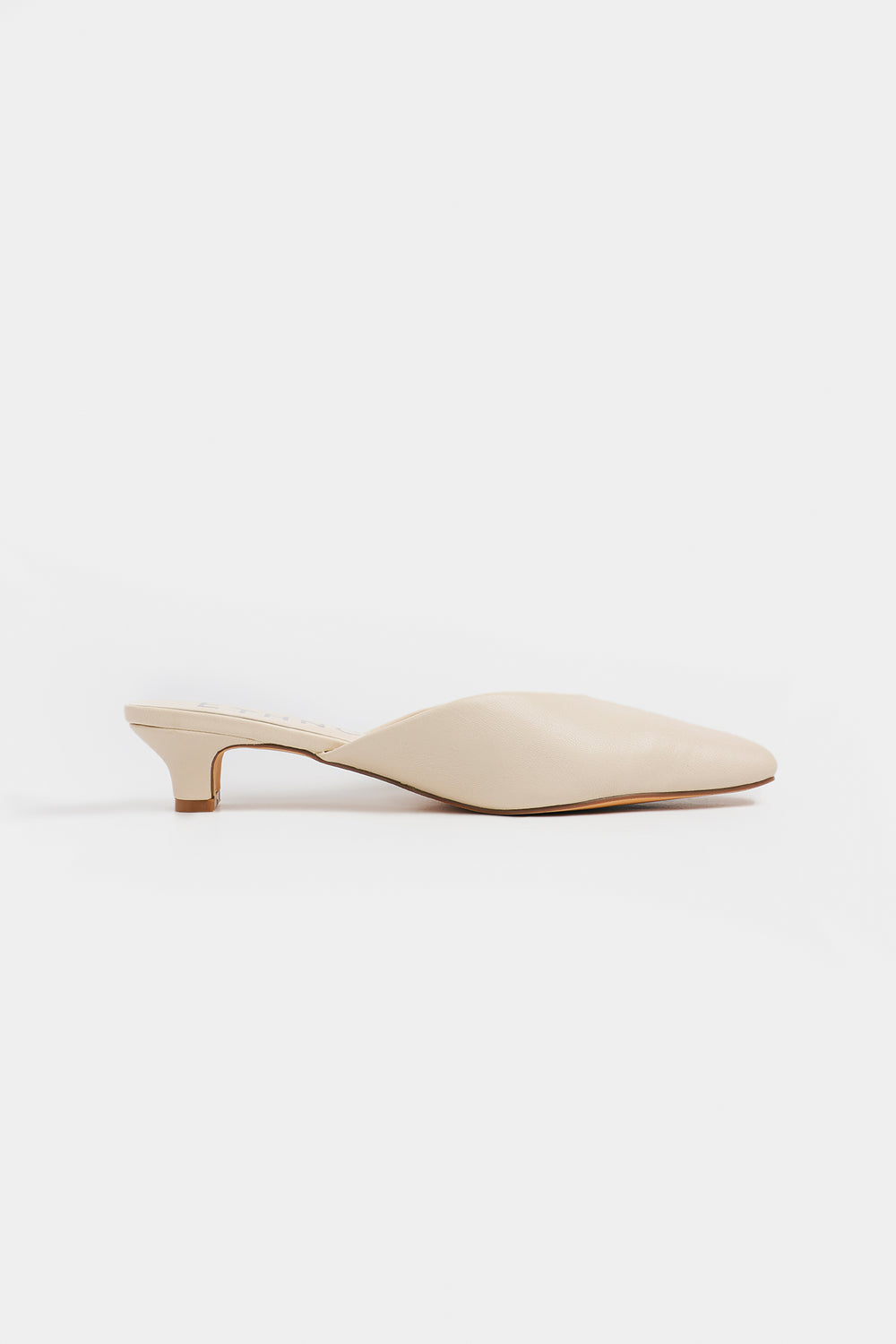 HEELS (E1148/109/002)