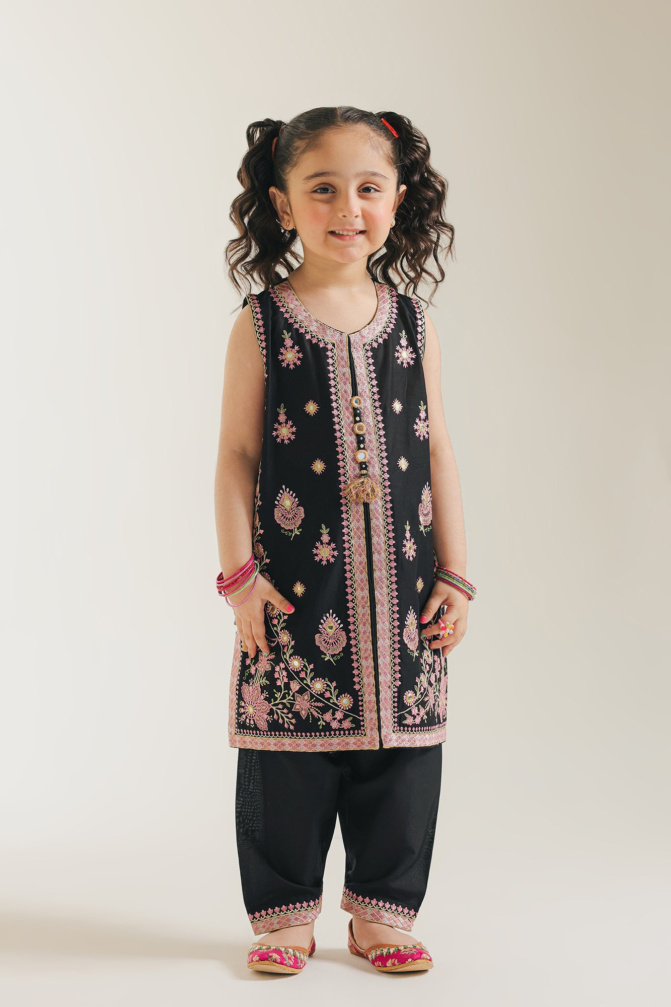 EMBROIDERED SUIT (E1204/402/902 E1204/302/902)