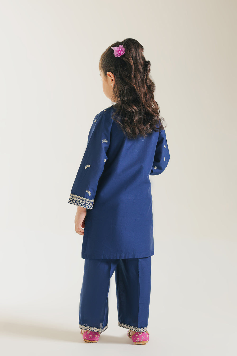 EMBROIDERED SUIT (E1207/402/619 E1207/302/619)