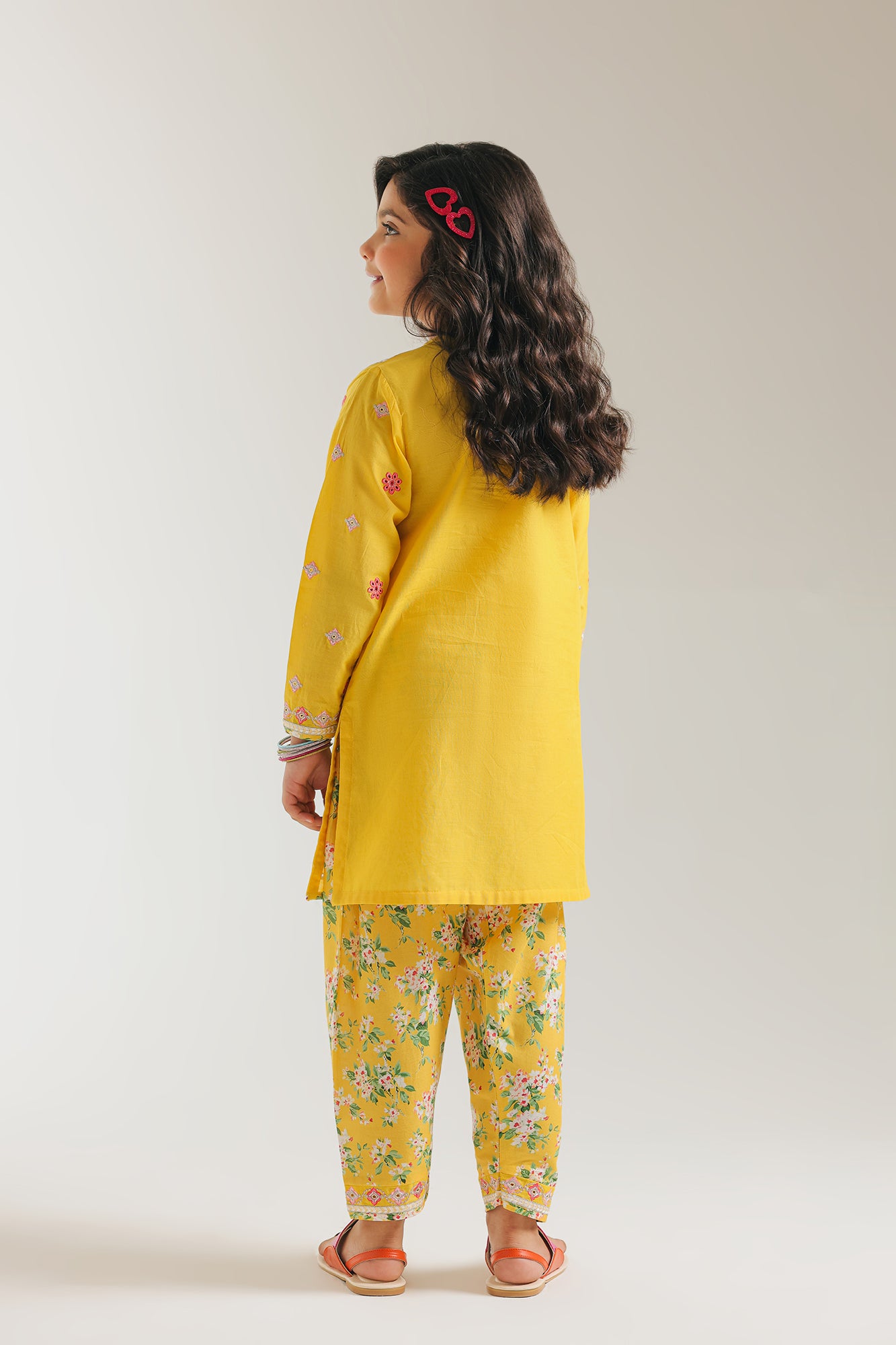 EMBROIDERED SUIT (E1225/402/106 E1225/302/106)