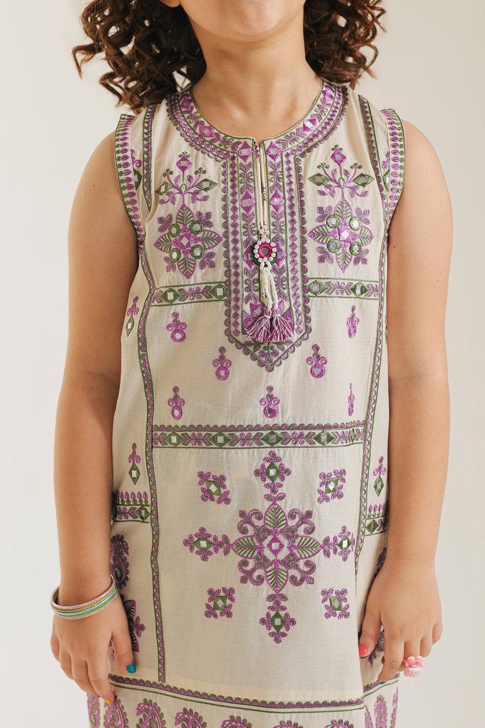 EMBROIDERED SUIT (E1226/402/005 E1226/302/005)