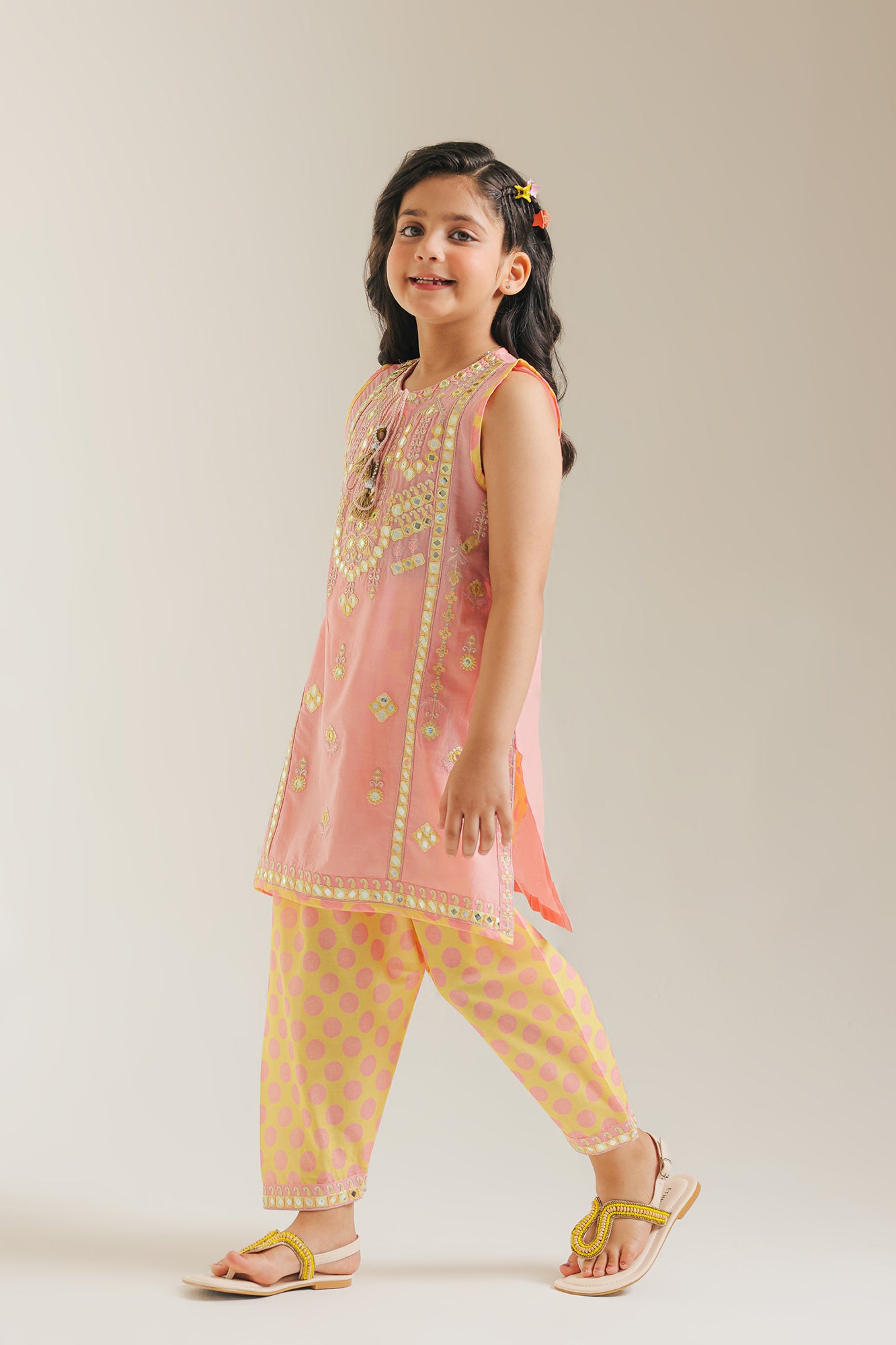 EMBROIDERED SUIT (E1233/402/327 E1233/302/327)