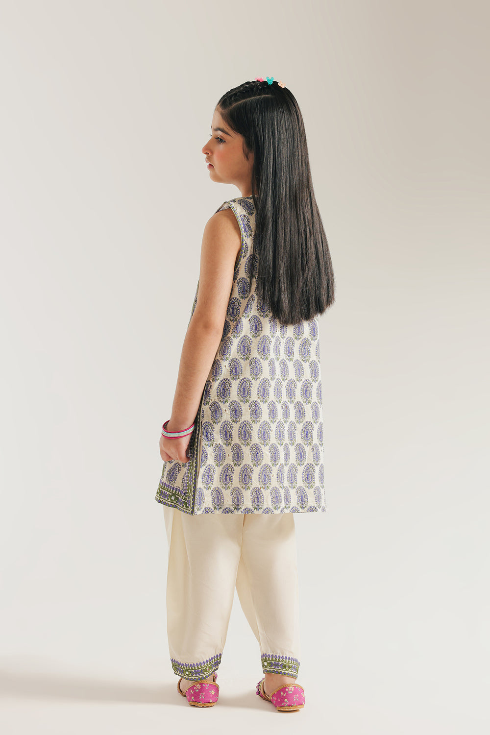 EMBROIDERED SUIT (E1239/402/002 E1239/302/002)